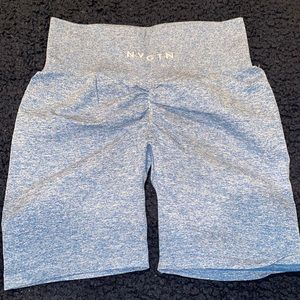 NVGTN Scrunch butt shorts
